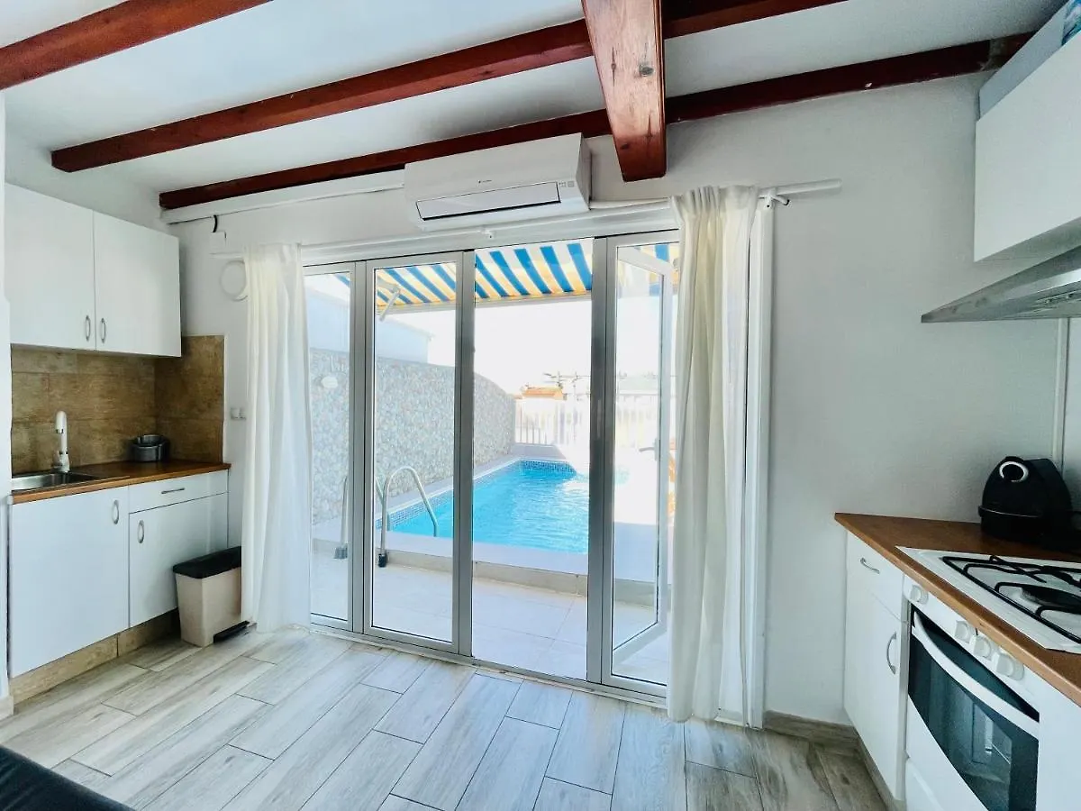 PORT ROYAL B2 3-2 - Apartamento con piscina privada - vistas - wifi - cerca playa Apartamento Ampuriabrava 0*,  España